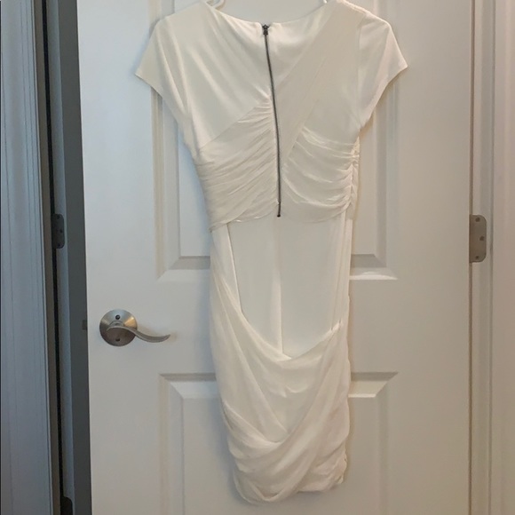 alice + olivia
Short Sleeve Goddess Dress - Picture 6 of 6